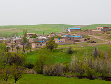 نمایی از تیرآباد در اوایل فصل بهار